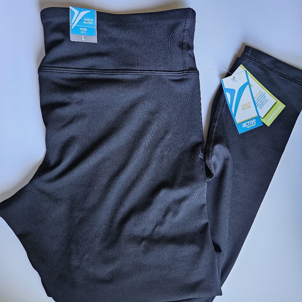 NWT Old Navy Active Compression Leggings (Black, Size Large)